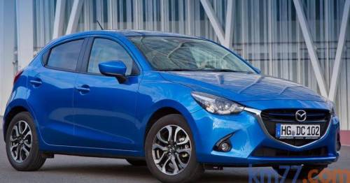 Mazda2 inaugura un nuovo corso Sportiva e aggressiva: da 13.900 euro