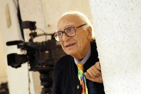 "Io poeta e veggente qualche volta ascoltato ​ma non sempre capito"