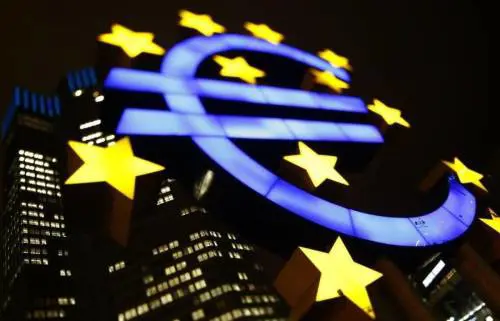 Italiani sempre più euroscettici: la moneta unica non convince più
