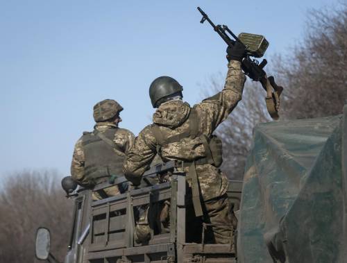 Ucraina, Washington minaccia Mosca: nuove sanzioni e armi a Kiev 