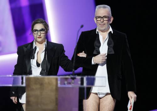 Gaultier choc: in mutande sul palco del César