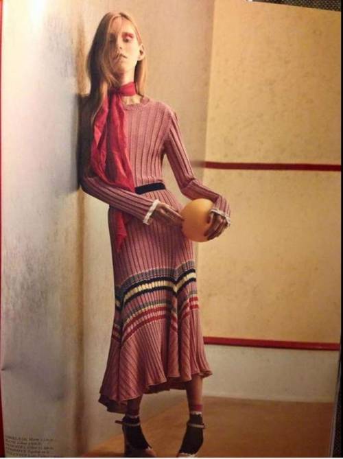 Modella anoressica in copertina, bufera su una rivista danese