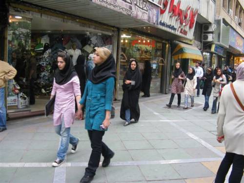 Ragazze con l'hijab (foto d'archivio)