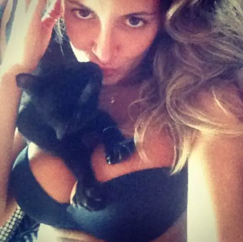 Su Instagram le foto bollenti dell'ex gieffina Rosy Maggiulli 