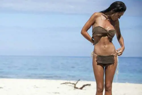 Isola, il nuovo sexy bikini di Cecilia Rodriguez su Playa Desnuda