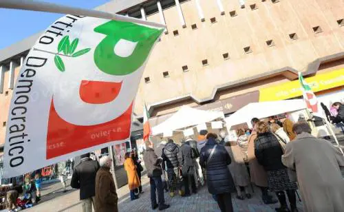 Pd, primarie e irregolarità. ​"Ho votato in 5 seggi con documenti scaduti"