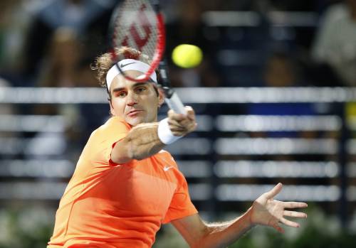 Federer batte Djokovic e vince ancora a Dubai