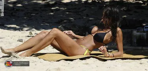 Isola dei Famosi: foto hot da Playa Uva