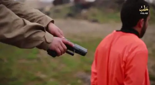Isis e Boko Haram uniti: cosi giustiziano le "spie"
