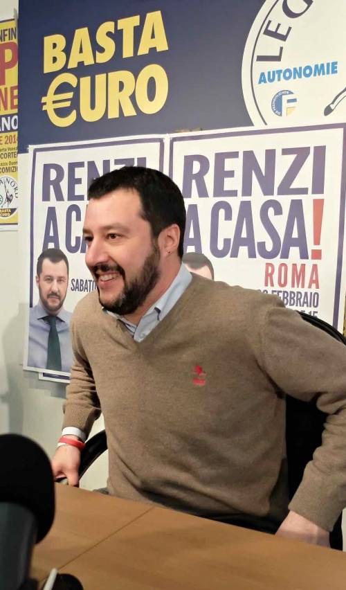 Su Fb Salvini contro Muntari. "Qui gli immigrati che lavorano bene"