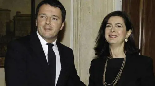 Renzi contagiato da Boldrini: ora vuole imporre ai giornalisti pure il linguaggio di genere
