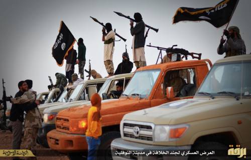 Tuscania, mascherati da terroristi Isis col il patrocinio del Comune