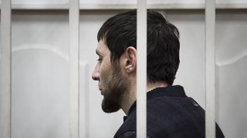 Zaur Dadaev, uno dei cinque sospetti, nell'aula di tribunale