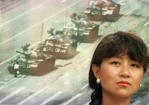 Eroina di piazza Tienanmen denuncia ex compagno di lotta: "Mi ha stuprato"