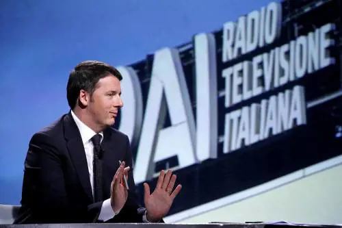 Rai, via alla riforma. Renzi polemizza: "Prendermi la tv? Frasi fuori dalla realtà"