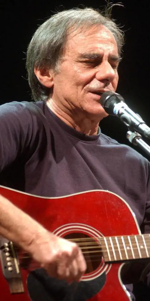 "Solo i testi di De André reggono senza musica"