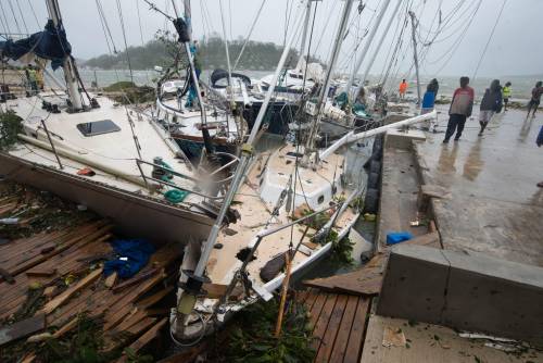 Il ciclone Pam devasta l'arcipelago Vanuatu