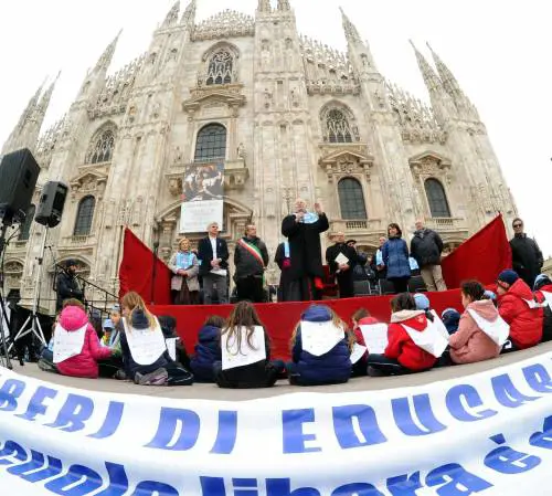Scola al governo: "Più libertà alla scuola"