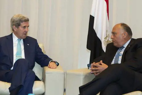 Siria, gli Usa ci ripensano. Kerry: "Trattare con Assad"