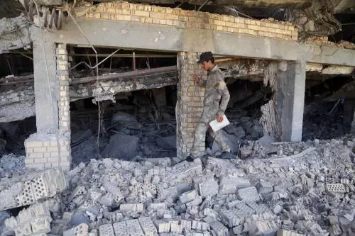 La rovine del mausoleo di Saddam Hussein