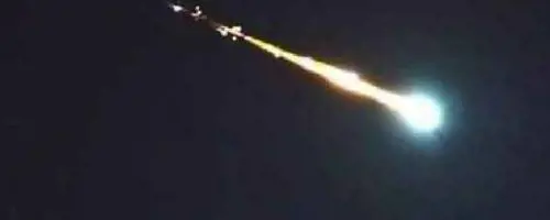 Il bagliore, il boato e lo schianto: un enorme meteorite contro le Alpi