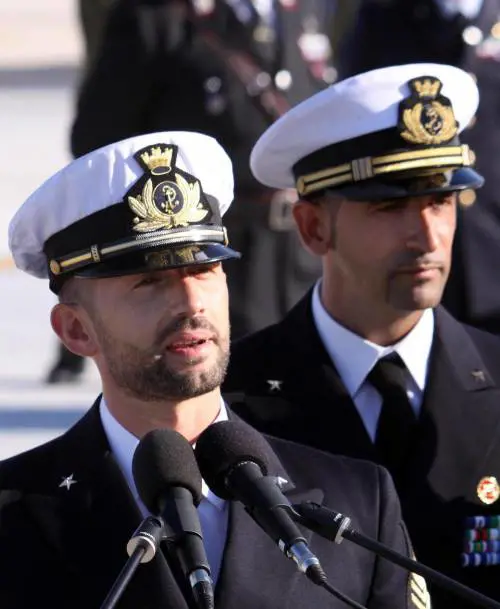 L'annucio della Pinotti: "Stop ai militari sui mercantili"