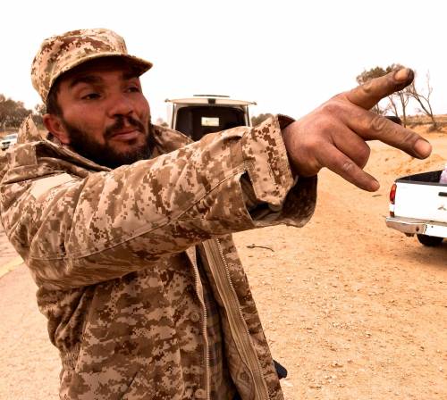 Sirte in rivolta contro i jihadisti dell'Isis. Bombe sulla città libica