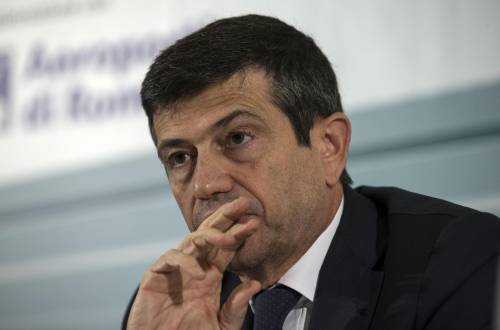 Caso Lupi, Renzi vuole le dimissioni del ministro