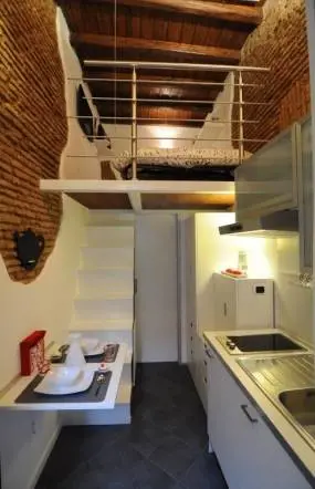 Chiese sconsacrate e case con bunker: le stranezze immobiliari