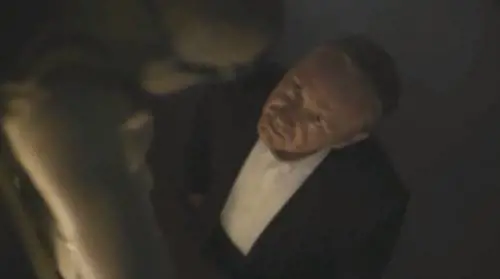 Sputo in faccia a Gesù: bufera su House of cards
