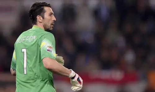 Buffon dedica la vittoria a Quattrocchi e Morosini