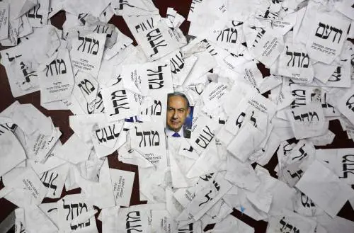 I voti per il Likud fotografati nel quartier generale di Tel Aviv