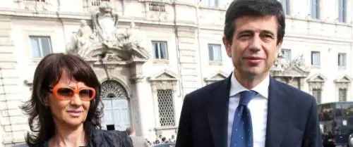 Spuntano i regali per lady Lupi: "Pagati i biglietti dei voli per andare alla convention Ncd"