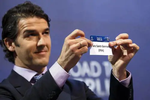 La Uefa anticipa i sorteggi: scoppia la polemica in rete