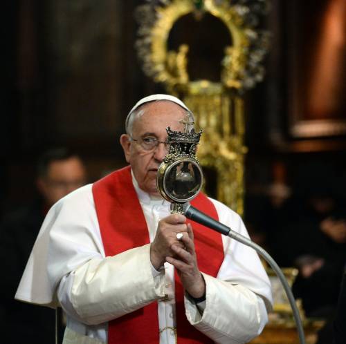 L'omelia di papa Francesco: "I cristiani perseguitati sono i martiri di oggi"