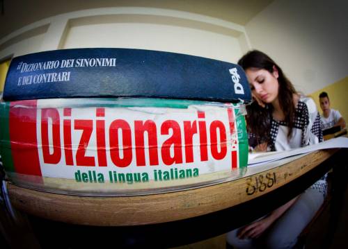 Il governo riscrive l'italiano: ora è vietato dire "cittadini"