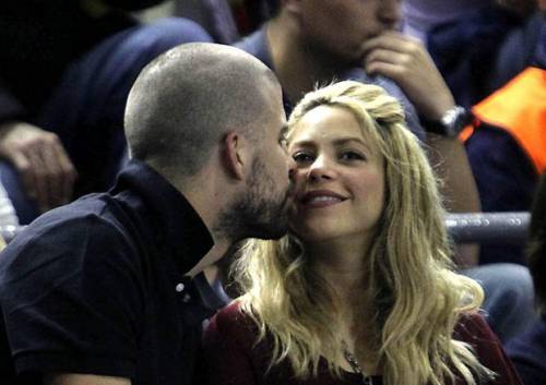Shakira e il piccolo Sasha: "Tale padre, tale figlio"