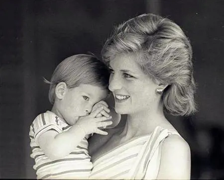 Il principe Harry e Lady D a metà degli anni Ottanta