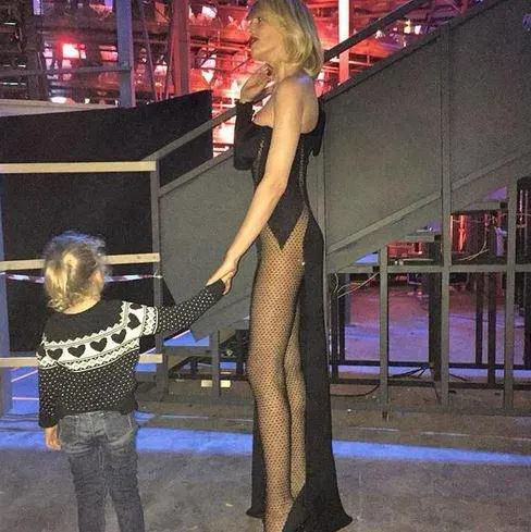 Il look molto hot di Alessia Marcuzzi