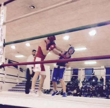 Dalla banca al ring. Ma il debutto rischia ​di finire in tragedia