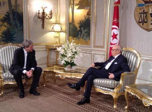 Gentiloni e il presidente tunisino Essebsi (da Twitter)
