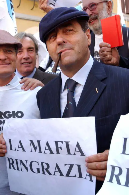 La brutta estate dei Di Pietro tra vitalizi ridotti e questioni legali