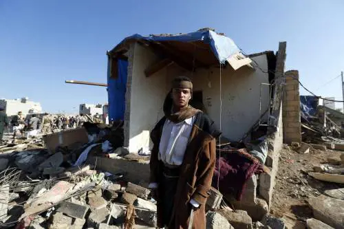 L'Arabia Saudita attacca lo Yemen nella notte