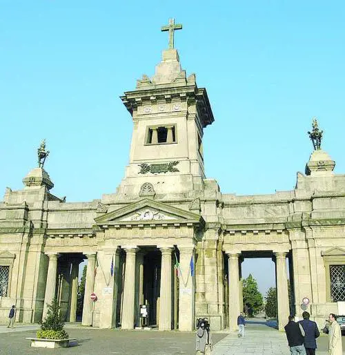Al cimitero Maggiore il museo delle ossa e un centro in stile Csi