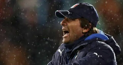 "Niente fischi": l'appello dei tifosi vip ​per Antonio Conte