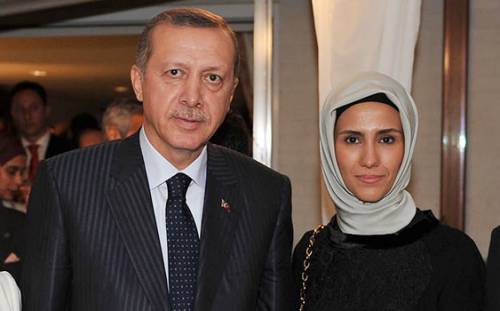 Sumeyye Erdogan con suo padre