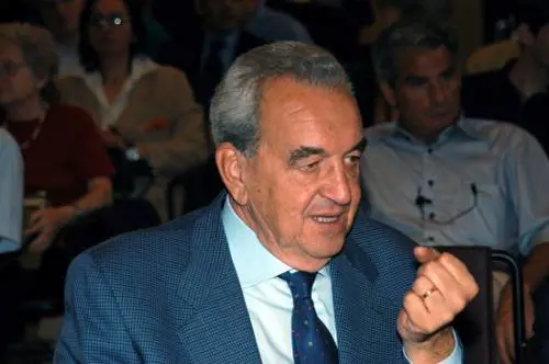 Addio al telecronista Bruno Pizzul: raccontò le partite degli Azzurri in 5 Mondiali