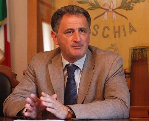 Tangenti Ischia, Ferrandino si dimette da sindaco