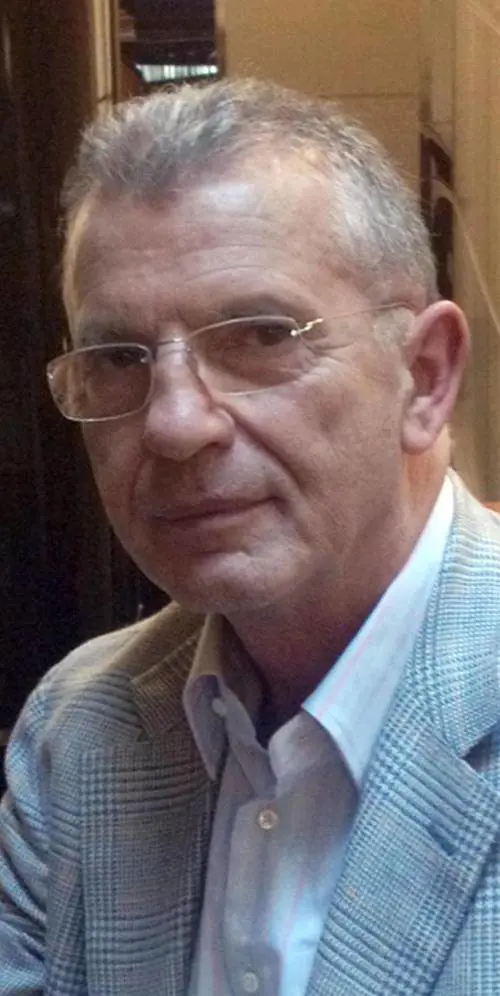 In "Vacche amiche" Aldo Busi trasforma la vita in letteratura