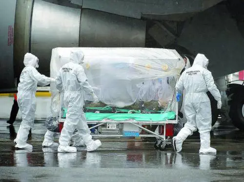 Un medico dall'Africa d'urgenza al Sacco: scatta l'allarme Ebola